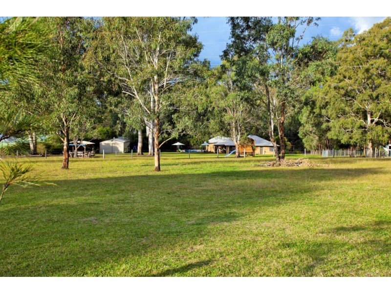 15 South Esk Drive, Seaham NSW 2324
