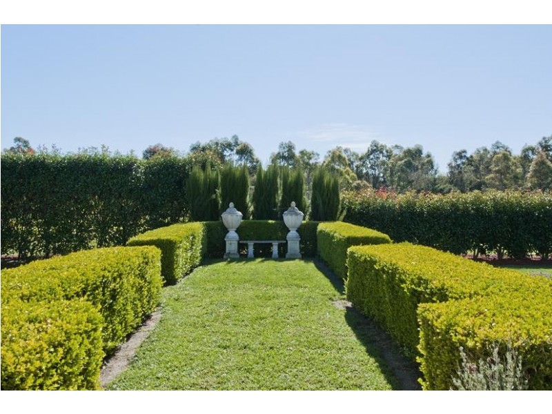 1 Songline Place, Burradoo NSW 2576