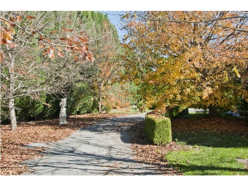 1 Songline Place, Burradoo NSW 2576