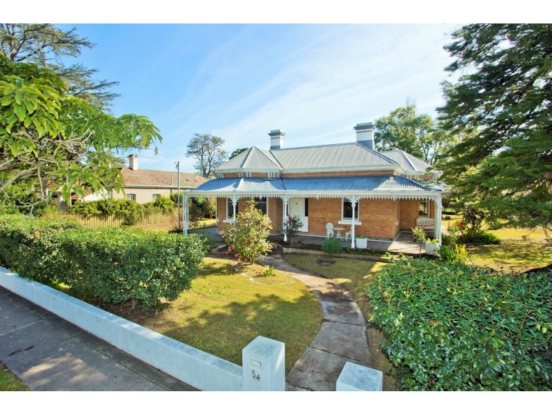 54 Belmore Road, Lorn NSW 2320
