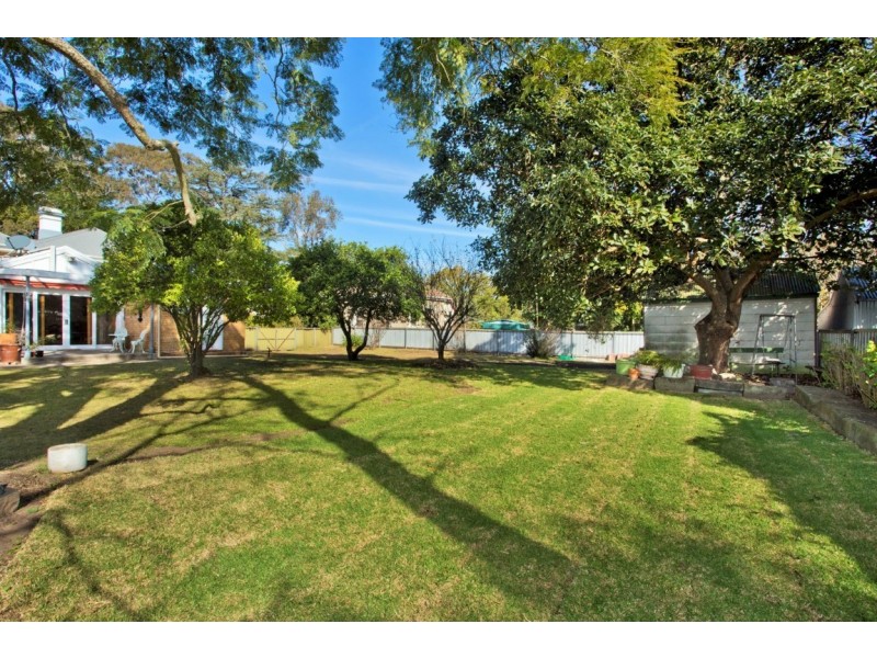 54 Belmore Road, Lorn NSW 2320