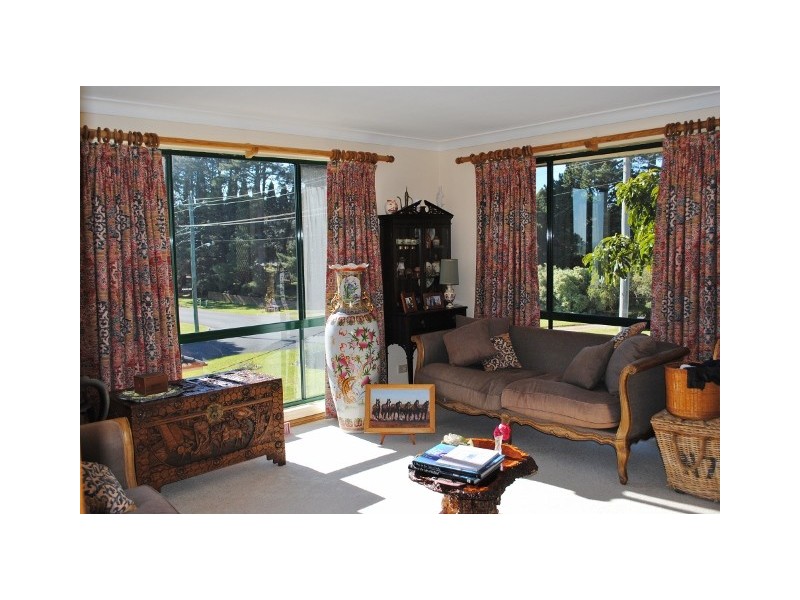 9 Villiers Road, Moss Vale NSW 2577