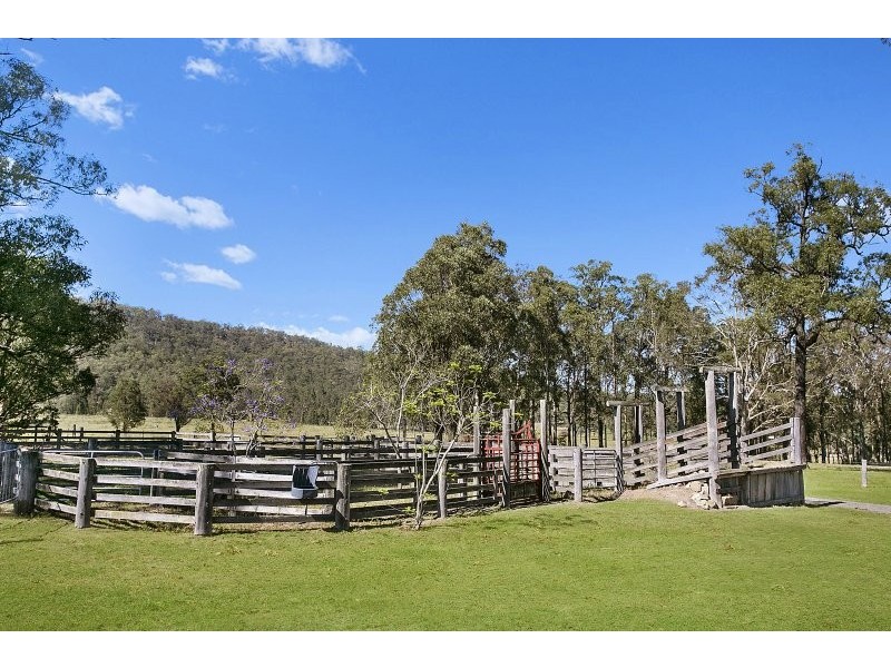 739 Dungog Road, Paterson NSW 2421