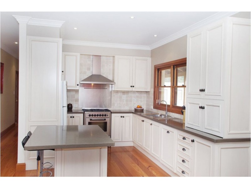 1987 Caoura Road, Tallong NSW 2579
