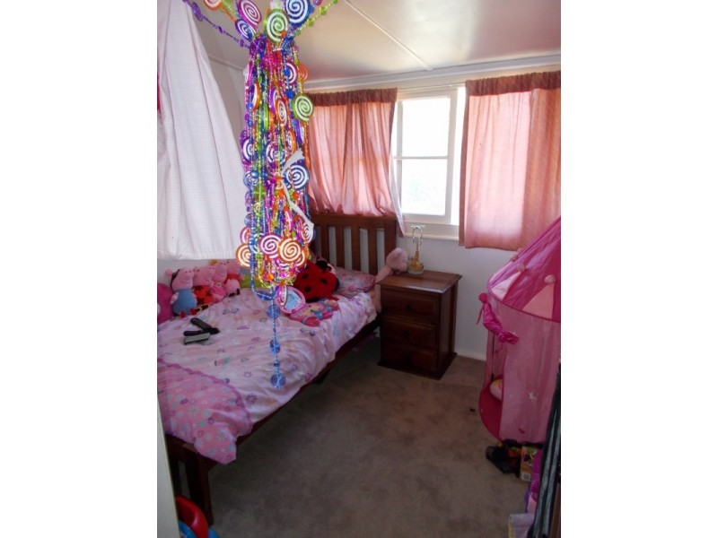 2 Brown Street, Dungog NSW 2420