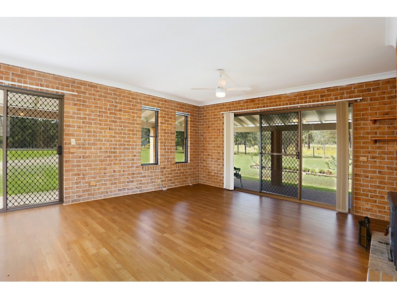 90 Wallarobba-Brookfield Road, Clarence Town NSW 2321
