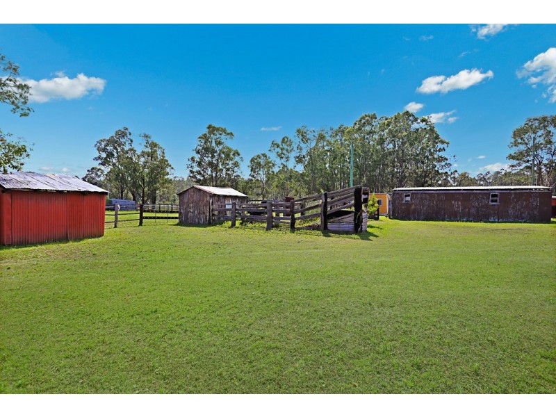 90 Wallarobba-Brookfield Road, Clarence Town NSW 2321