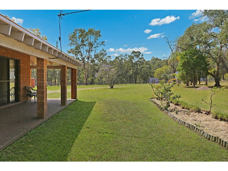 90 Wallarobba-Brookfield Road, Clarence Town NSW 2321