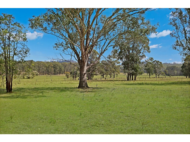 90 Wallarobba-Brookfield Road, Clarence Town NSW 2321