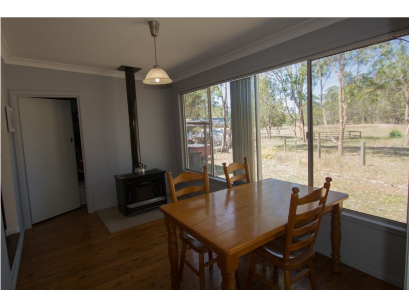 2 Oakendale Road, Glen Oak NSW 2320