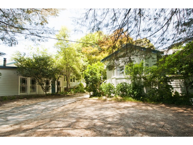 101-105 Railway Avenue, Bundanoon NSW 2578