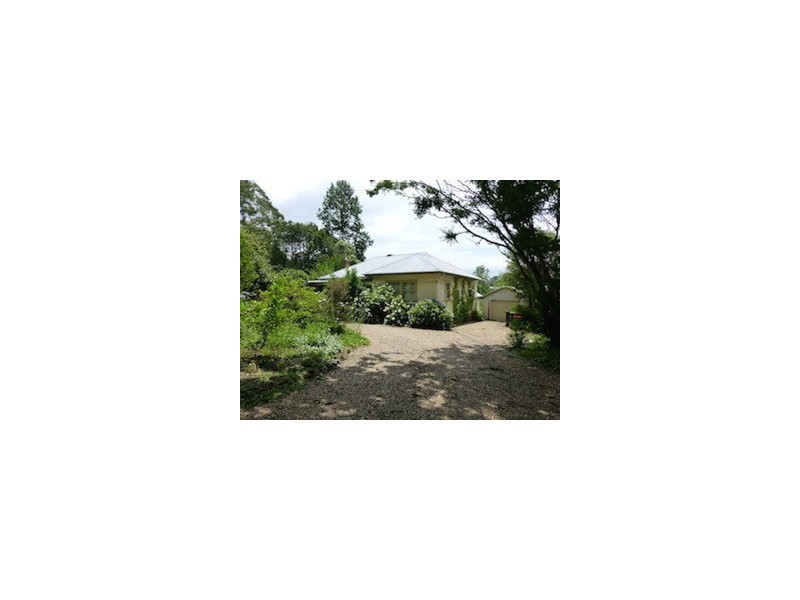 8 Ferndale Road, Bundanoon NSW 2578