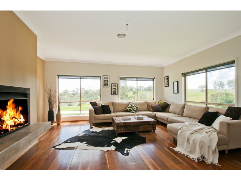 261 Old Coowong Road, Canyonleigh NSW 2577