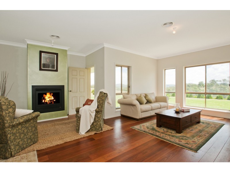 261 Old Coowong Road, Canyonleigh NSW 2577