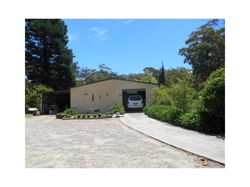 84 Newbury Drive, Penrose NSW 2579