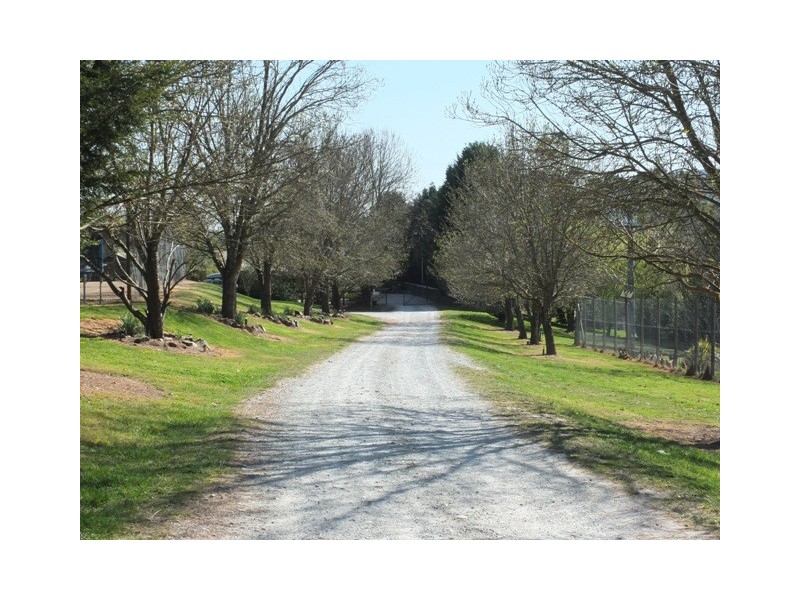 54 Karawina Road, Oberon NSW 2787