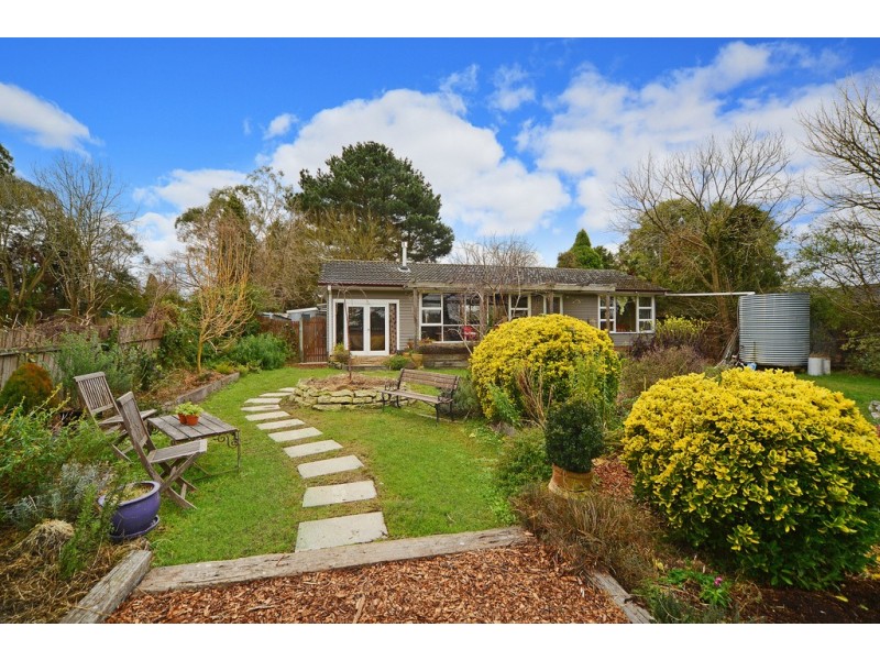 16 Thompson Street, Bowral NSW 2576