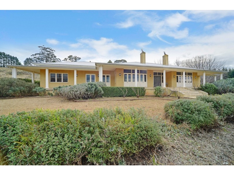 3 Evelyn Avenue, Bundanoon NSW 2578