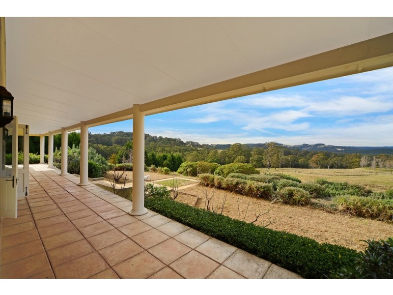 3 Evelyn Avenue, Bundanoon NSW 2578