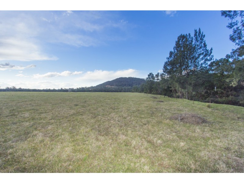 4004 Clarence Town Road, Dungog NSW 2420
