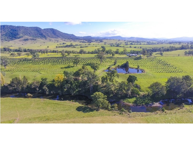 237 Fishers Hill Road, Vacy NSW 2421