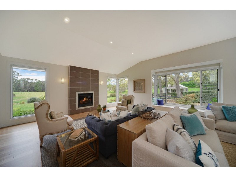 36 Corrie Road, Alpine NSW 2575