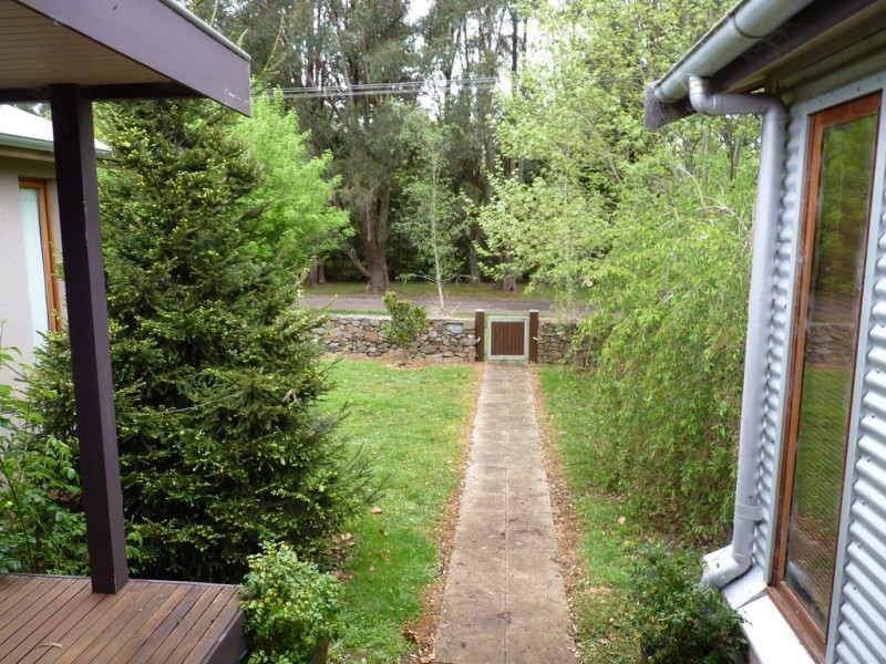 18 Charlotte St, Robertson NSW 2577