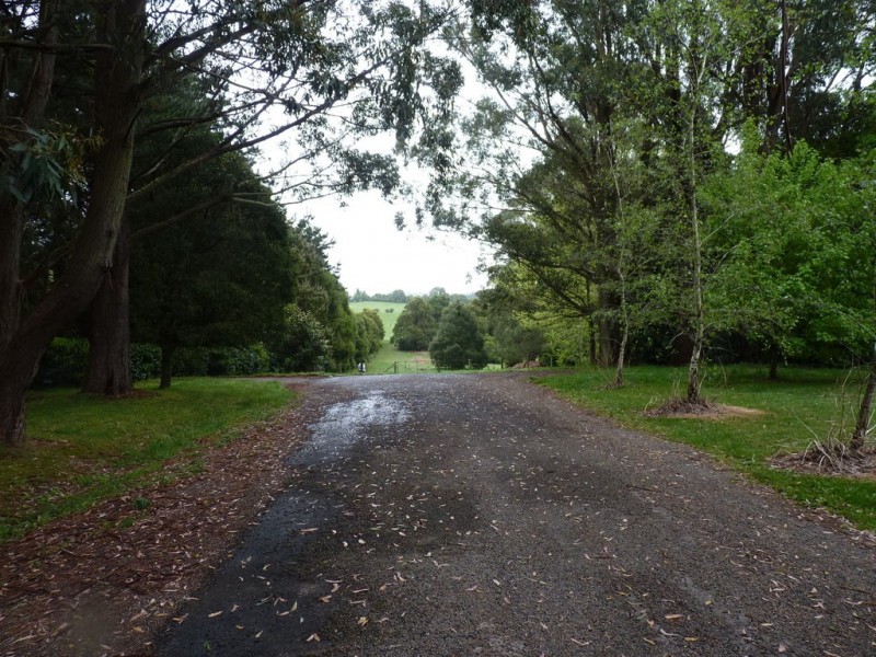 18 Charlotte St, Robertson NSW 2577