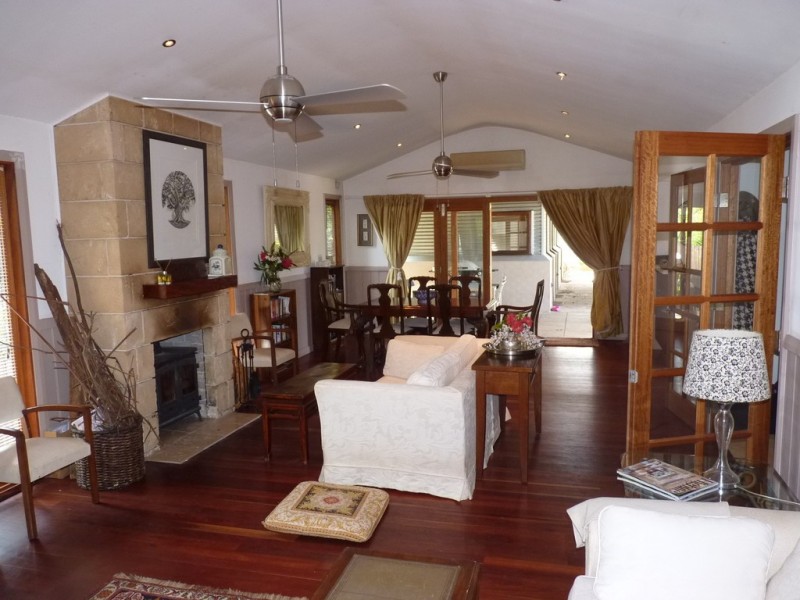 18 Charlotte St, Robertson NSW 2577