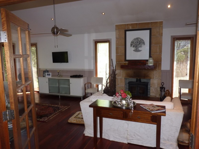 18 Charlotte St, Robertson NSW 2577