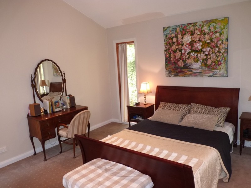 18 Charlotte St, Robertson NSW 2577