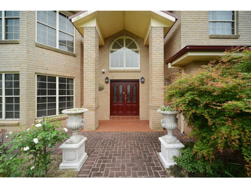 44 Highland Drive, Bowral NSW 2576