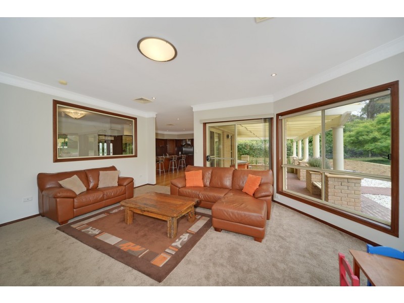 44 Highland Drive, Bowral NSW 2576