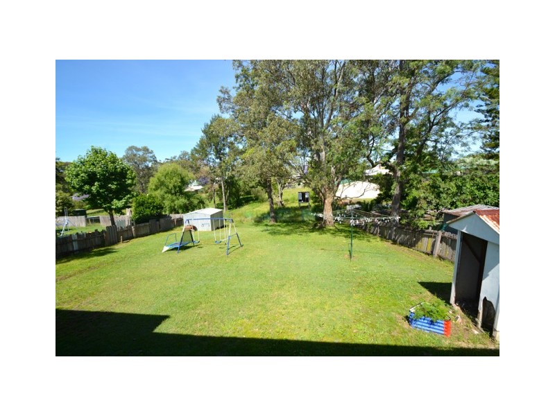 31 Lord Street, Dungog NSW 2420