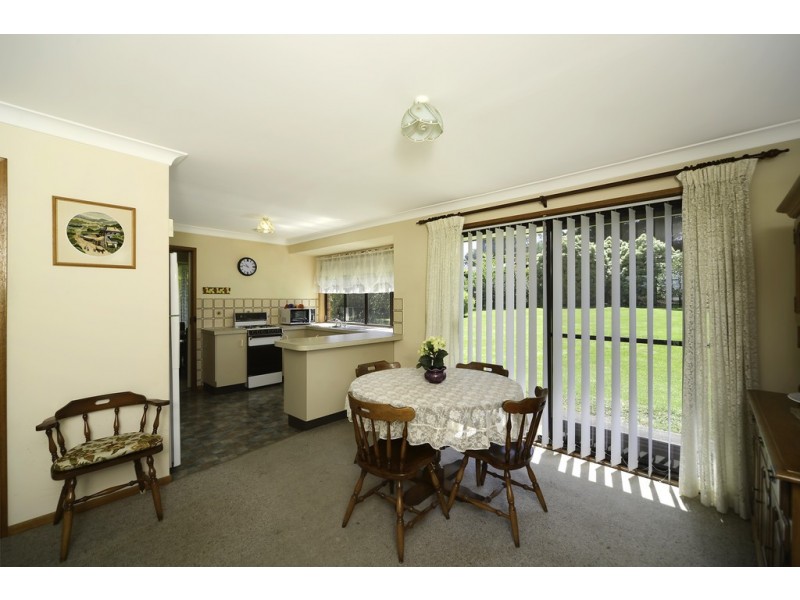 5 Rebecca Place, Moss Vale NSW 2577