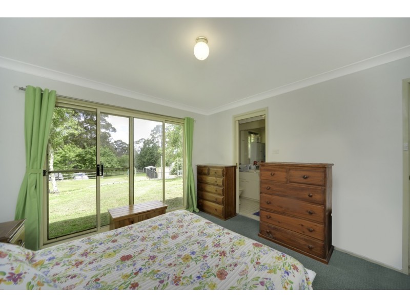 54 Ebony Place, Colo Vale NSW 2575