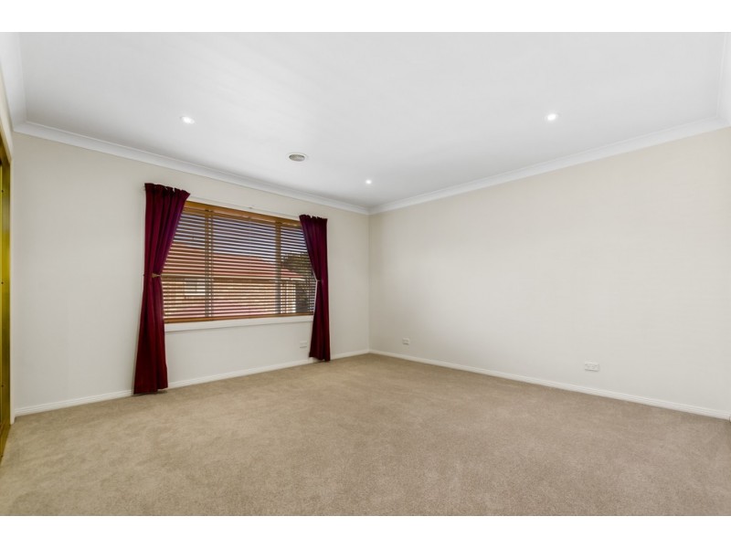 15 Rowland Road, Bowral NSW 2576