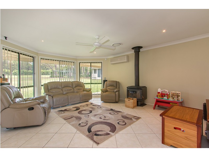 21 South Esk Drive, Seaham NSW 2324