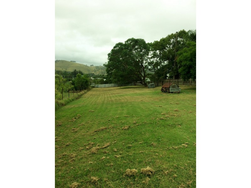 19 Dowling Street, Dungog NSW 2420