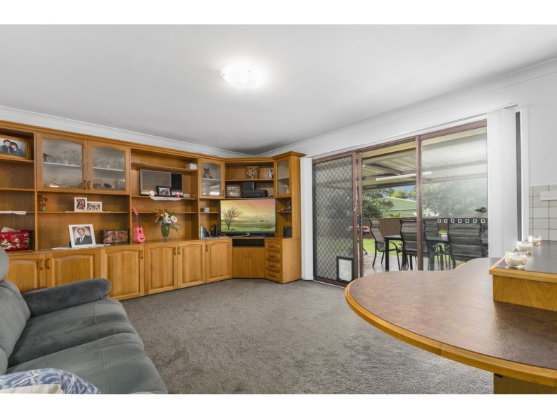 1 Kevin Place, Thirlmere NSW 2572