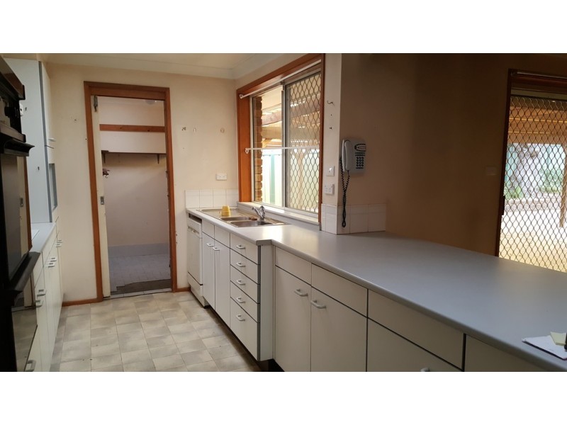 30 Stanley Street, Hill Top NSW 2575