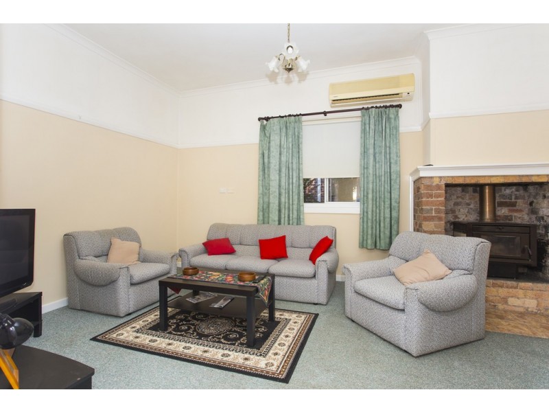 249 Dowling Street, Dungog NSW 2420