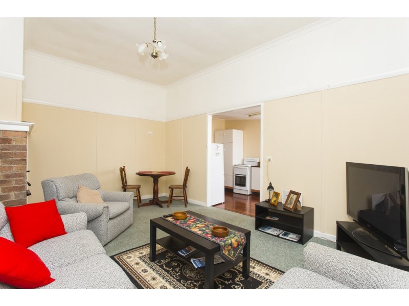249 Dowling Street, Dungog NSW 2420