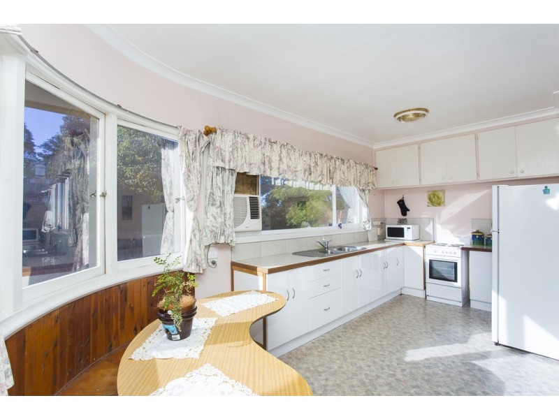 249 Dowling Street, Dungog NSW 2420