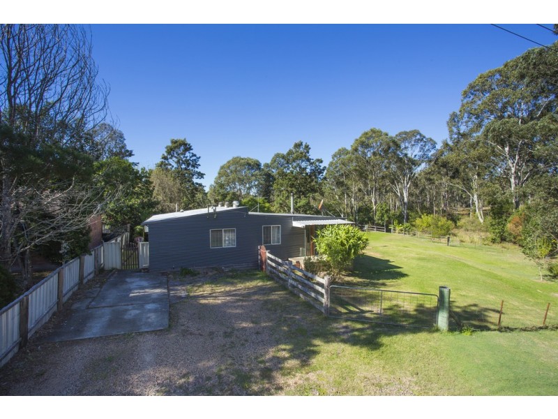 18 Lowe Street, Clarence Town NSW 2321