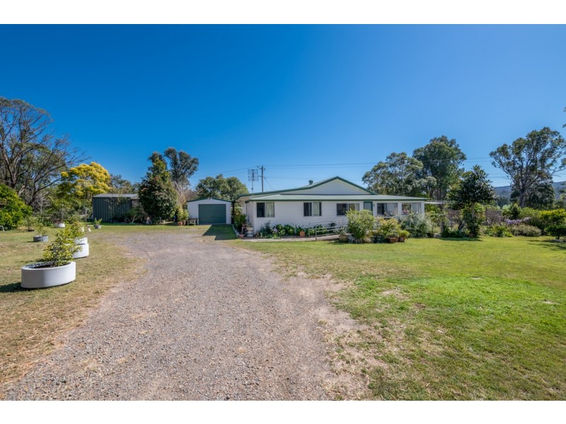 18 Salisbury Road, Dungog NSW 2420