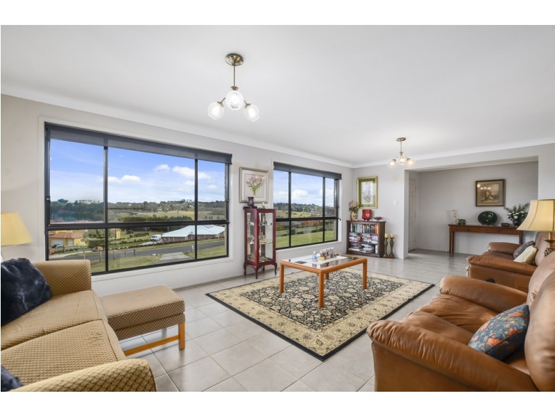 12 Windsor Crescent, Moss Vale NSW 2577