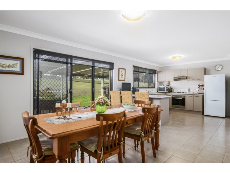 12 Windsor Crescent, Moss Vale NSW 2577