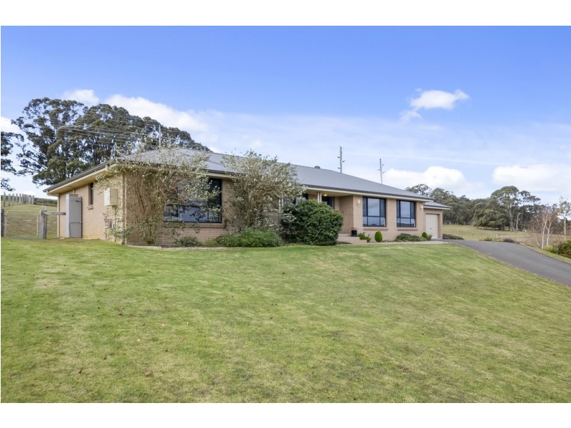 12 Windsor Crescent, Moss Vale NSW 2577
