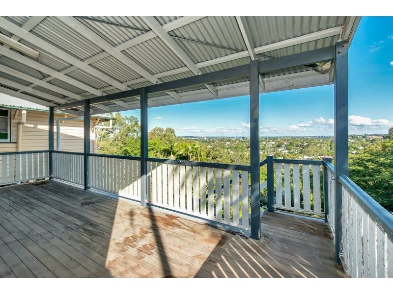 80 Macgregor Terrace, Bardon QLD 4065